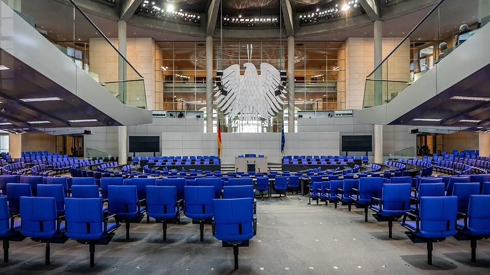 Die Sitzverteilung im Bundestag bleibt nach dem endgültigen Ergebnis gleich.