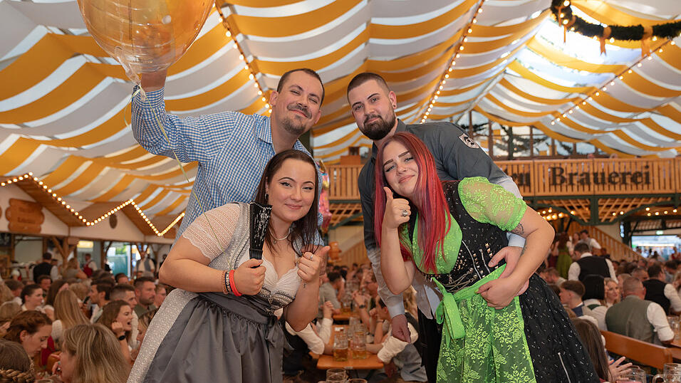 Die Partybilder vom Freitag, 11. August 2023, aus dem Festzelt Nothaft. Die Partybilder vom Freitag, 11. August 2023, aus dem Festzelt Nothaft.