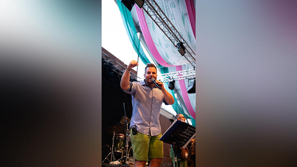 Die Partybilder vom Donnerstag, 13. August, aus dem Festzelt Weckmann. Die Partybilder vom Donnerstag, 13. August, aus dem Festzelt Weckmann.