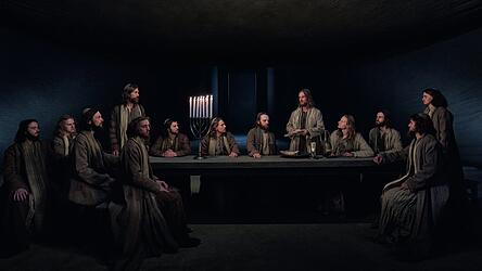 Das letzte Abendmahl in Christian Stückls Inszenierung mit Frederik Mayet als Jesus, der auch die Premiere am Samstag spielen wird