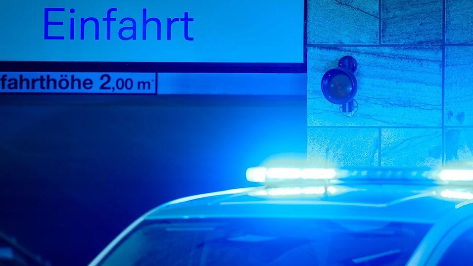 Die Polizei fand die drei Jugendlichen w&auml;hrend eines anderen Einsatzes in einer M&uuml;nchner Tiefgarage. (Symbolbild)
