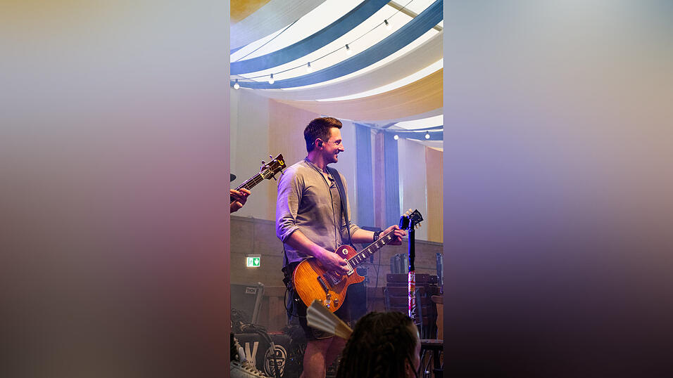 Die Partybilder vom Samstag, 15. August, aus dem Festzelt Reisinger. Die Partybilder vom Samstag, 15. August, aus dem Festzelt Reisinger.