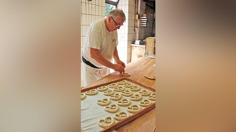 Wenn Manfred Schwarzfischer keinen Nachfolger findet, ist zum Jahresende Schluss mit der B&auml;ckerei/Konditorei und Caf&eacute; Mozart in Roding.