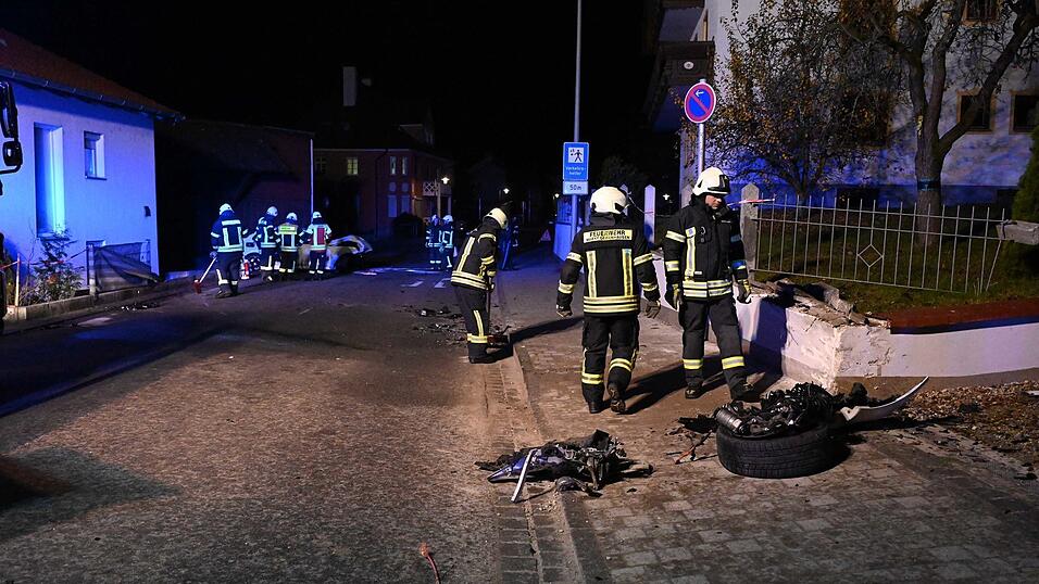 Die Polizei stellte beim Autofahrer deutliche Alkoholisierung fest. Die Polizei stellte beim Autofahrer deutliche Alkoholisierung fest.