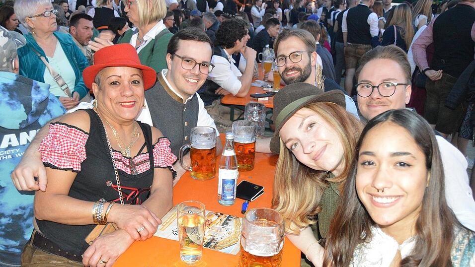 Viele Landshuter feierten am Freitag auf der Dult.&nbsp;
