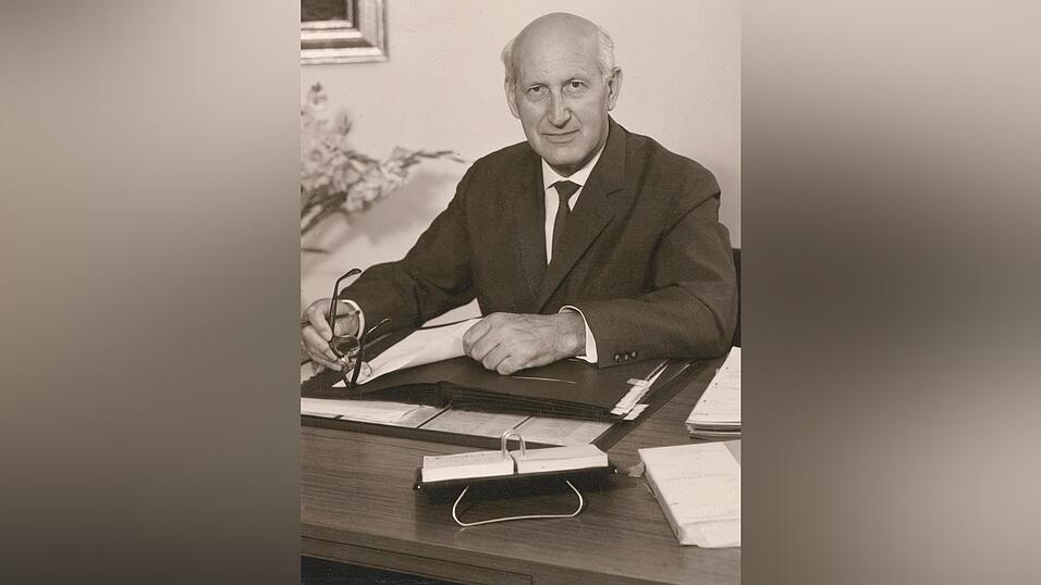 Hermann Stiefvater war zw&ouml;lf Jahre, von 1960 bis 1972, Oberb&uuml;rgermeister der Stadt Straubing.