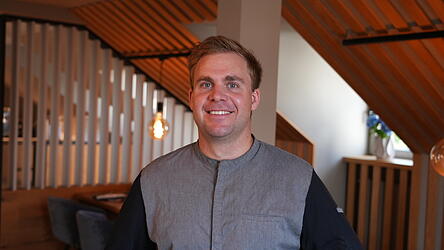 Hermann Retzer setzt die elterliche Metzgerei-Tradition seit 2023 fort. Hermann Retzer setzt die elterliche Metzgerei-Tradition seit 2023 fort.