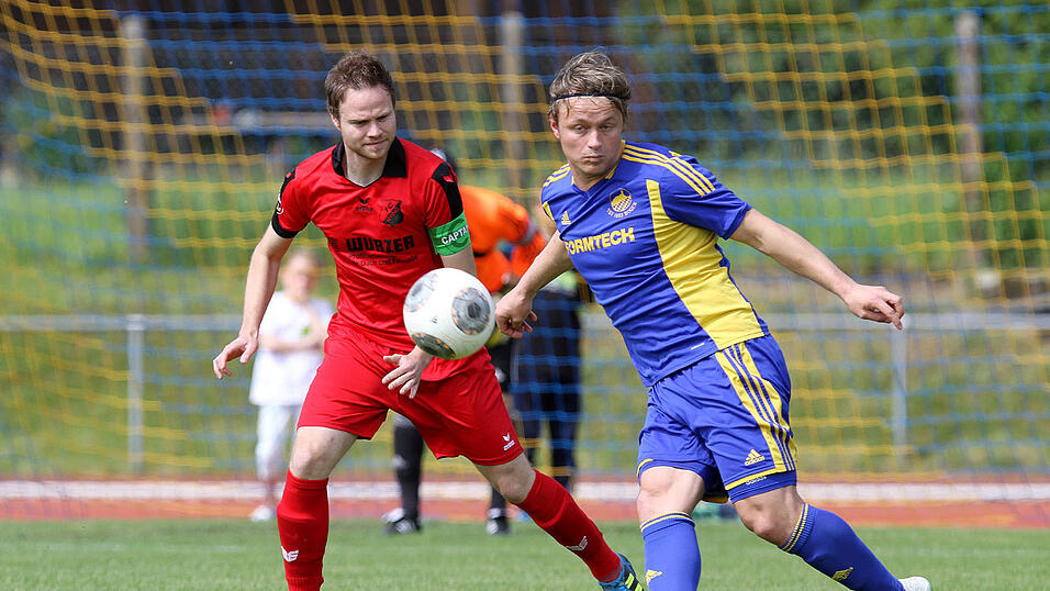 Der TSV Bogen versetzte dem Favoriten aus Affing in der Nachspielzeit den Lucky Punch und siegte mit 2:1 (Foto: Schindler). Der TSV Bogen versetzte dem Favoriten aus Affing in der Nachspielzeit den Lucky Punch und siegte mit 2:1 (Foto: Schindler).
