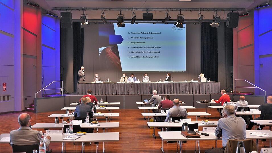 Der Stadtrat befasste sich am Montag mit dem neuen Klosterviertel. Der Stadtrat befasste sich am Montag mit dem neuen Klosterviertel.