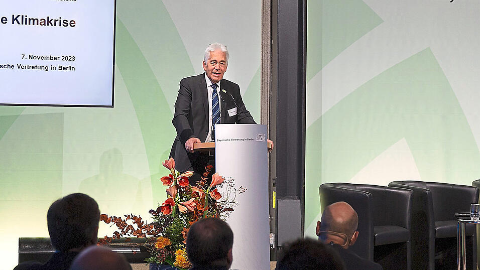 TFZ-Chef Bernhard Widmann bei seiner Festrede in Berlin.