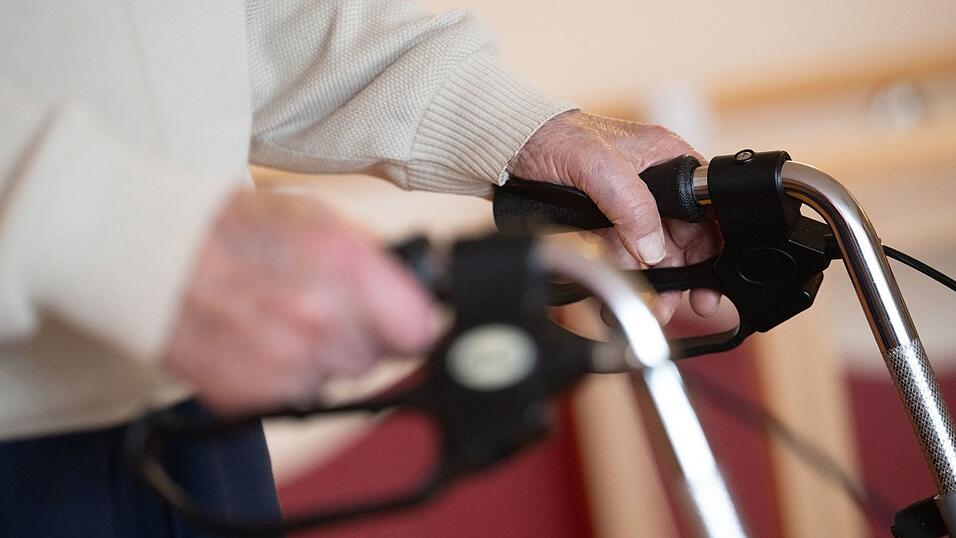 Investitionen in kommunale Sozialleistungen dürfen trotz Kostendrucks nicht gestrichen werden, da ist sich der Paritätische Wohlfahrtsverband sicher. (Symbolbild) Investitionen in kommunale Sozialleistungen dürfen trotz Kostendrucks nicht gestrichen werden, da ist sich der Paritätische Wohlfahrtsverband sicher. (Symbolbild)