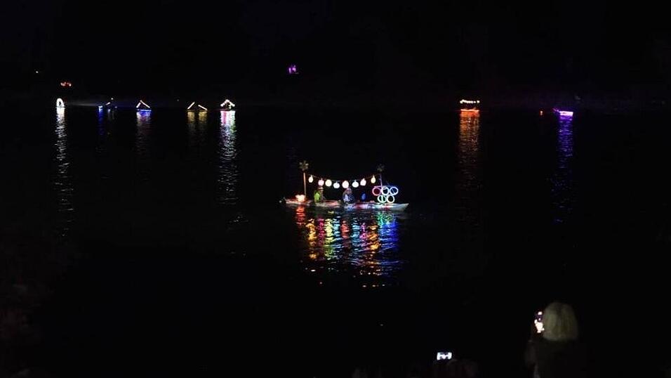 Die Lampionfahrt zieht jedes Jahr aufs Neue Besucher nach Straubing. (Archiv)