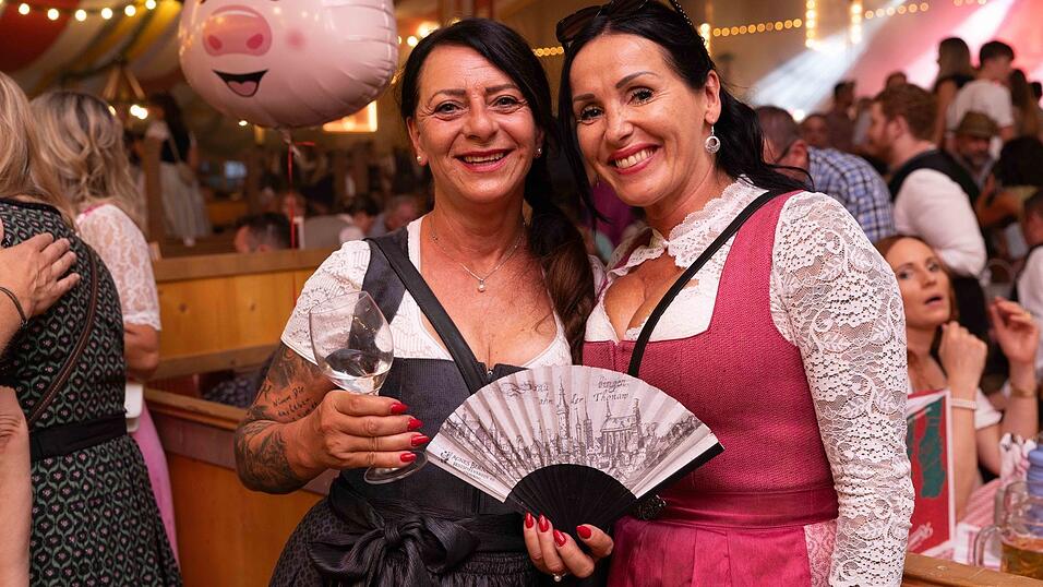 Die Partybilder vom Samstag, 8. August, aus dem Festzelt Krönner. Die Partybilder vom Samstag, 8. August, aus dem Festzelt Krönner.
