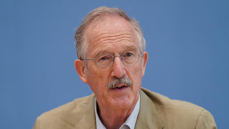 Agrarexperte Dr. Felix Prinz zu Löwenstein spricht am kommenden Donnerstag im Salzstadel zum Thema 'Schöpfung in Not'. Agrarexperte Dr. Felix Prinz zu Löwenstein spricht am kommenden Donnerstag im Salzstadel zum Thema 'Schöpfung in Not'.