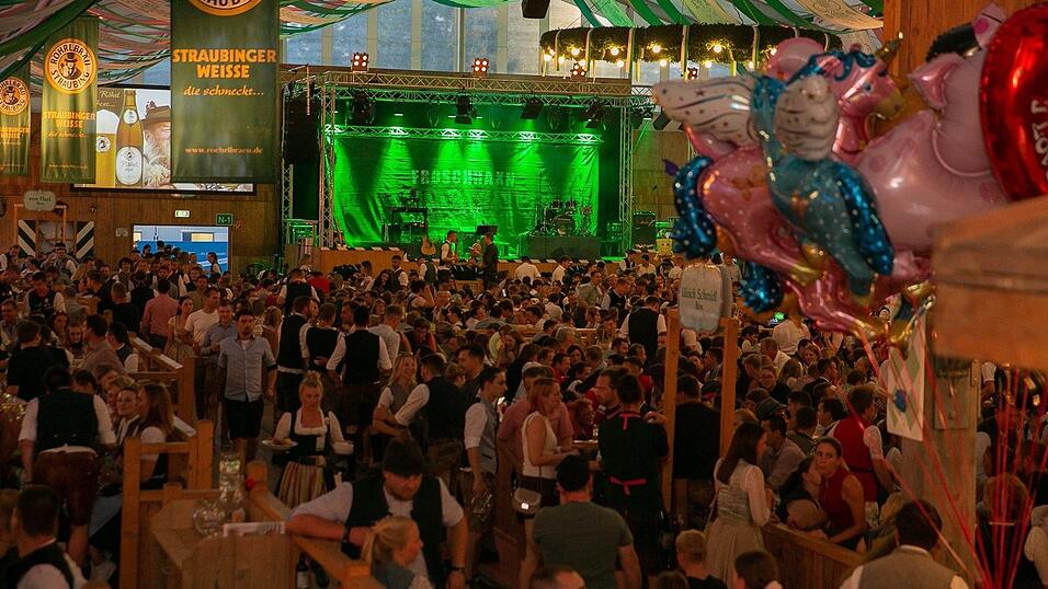 Die Partybilder vom Sonntag, 14. August 2022, aus dem Festzelt Weckmann.