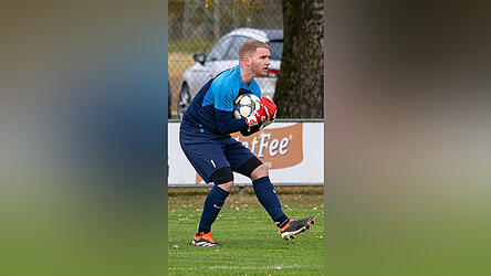 Gro&szlig;k&ouml;llnbachs Torh&uuml;ter Marcel Fr&ouml;ndhoff sieht sich, seine Mannschaft und den Verein f&uuml;r einen m&ouml;glichen Aufstieg in die Kreisliga ger&uuml;stet.