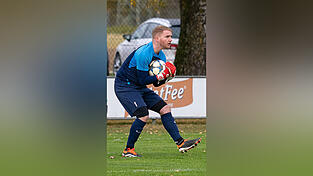 Gro&szlig;k&ouml;llnbachs Torh&uuml;ter Marcel Fr&ouml;ndhoff sieht sich, seine Mannschaft und den Verein f&uuml;r einen m&ouml;glichen Aufstieg in die Kreisliga ger&uuml;stet.