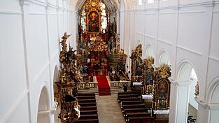 2012 war die Kirche wegen statischer M&auml;ngel geschlossen worden. Es folgten viele Jahre der Sanierung.