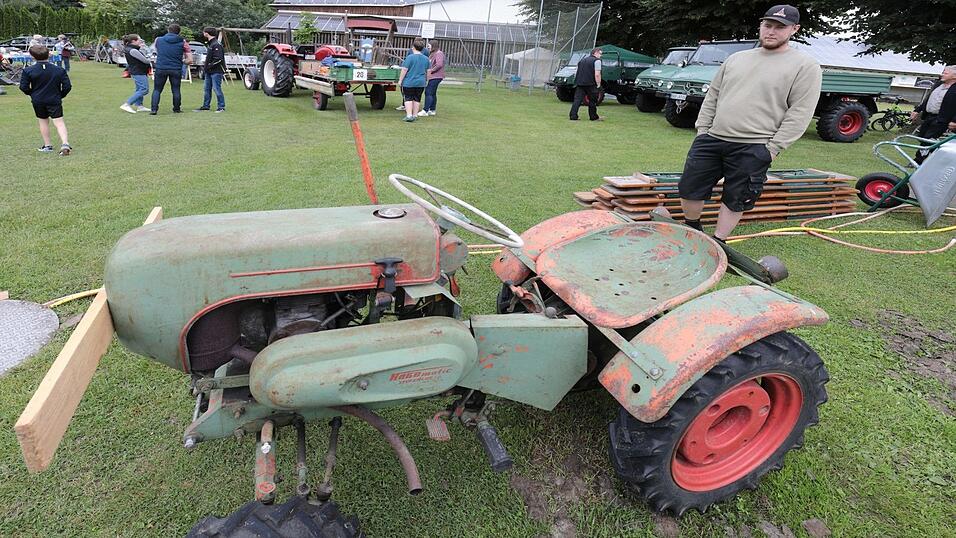 Ein seltener Hako-Kleintraktor zog die Blicke auf sich.