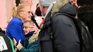 Seit 1995 organisiert der S&auml;nger Frank Zander Weihnachtsessen f&uuml;r Arme und Obdachlose.