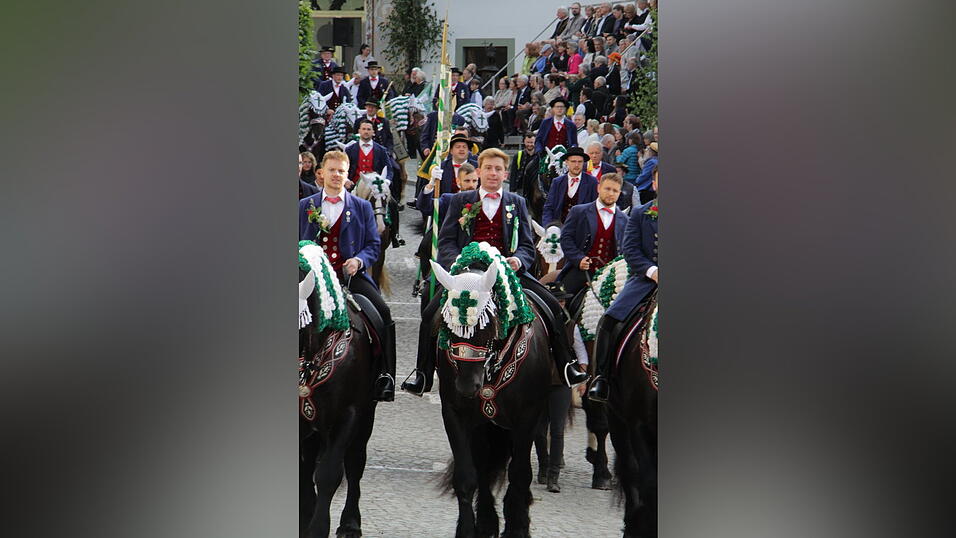 613 Jahre Kötztinger Pfingstritt 613 Jahre Kötztinger Pfingstritt