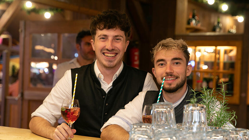 Die Partybilder vom Sonntag, 17. August, aus dem Festzelt Krönner. Die Partybilder vom Sonntag, 17. August, aus dem Festzelt Krönner.