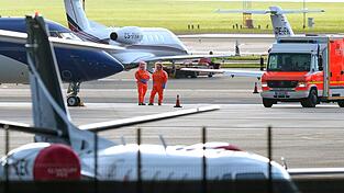 Drei infizierte Passagiere wurden mit zwei Spezialflugzeugen evakuiert.