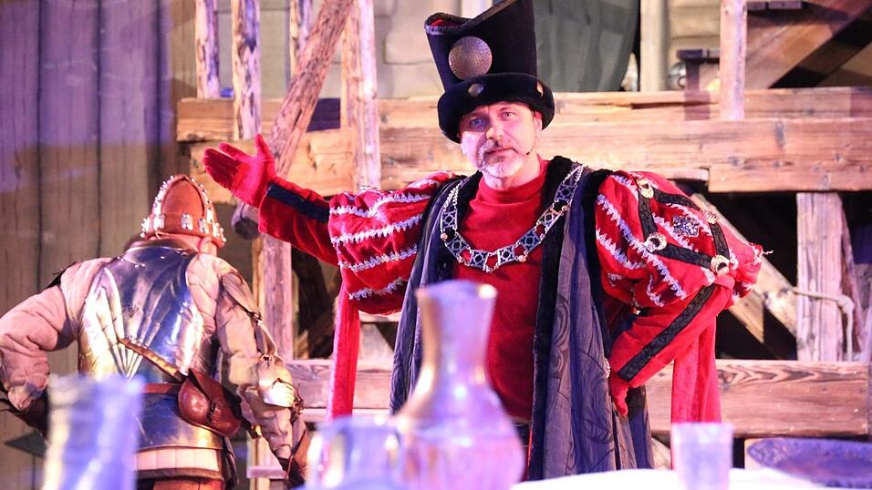 Bilder der Gruppe 'Gr&uuml;n' des Drachenstich-Festspiels.