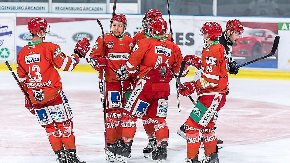 Im Heimspiel am heutigen Freitag sind die Eisb&auml;ren gegen Memmingen klarer Favorit. Ob Regensburg aber auch nach dem Topspiel in Selb jubeln kann, wird man abwarten m&uuml;ssen.