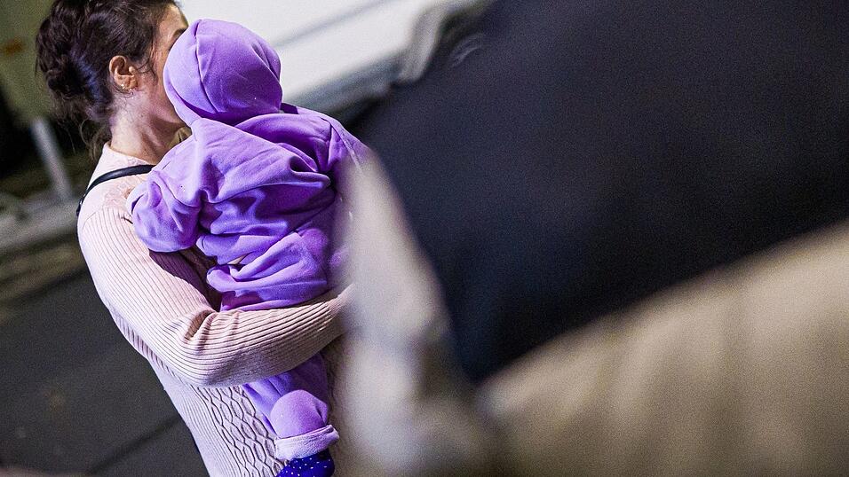 Für Frauen gelten unter der Taliban-Herrschaft große Freiheitsbeschränkungen. (Archivfoto) Für Frauen gelten unter der Taliban-Herrschaft große Freiheitsbeschränkungen. (Archivfoto)