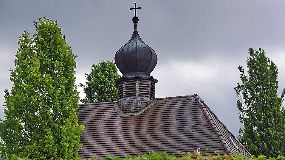 Auf dem Friedhof in Wiesent ruht seit Herbst eine Seniorin. Im Zusammenhang mit ihrem Tod hat die Staatsanwaltschaft&nbsp;Regensburg inzwischen Ermittlungen aufgenommen.