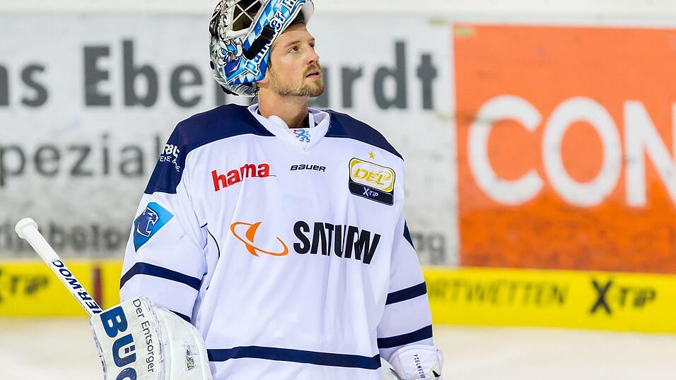 Ein Olympia-Held kehrt in seine Heimat zurück: Timo Pielmeier wechselt vom DEL-Klub ERC Ingolstadt zum Oberligisten Deggendorfer SC. Ein Olympia-Held kehrt in seine Heimat zurück: Timo Pielmeier wechselt vom DEL-Klub ERC Ingolstadt zum Oberligisten Deggendorfer SC.