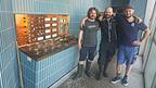 Letzter Arbeitstag bei Krieger f&uuml;r (v. l.) Brauer Tobias Merches, Brauer Andreas Kettl und Braumeister Josef Apfel