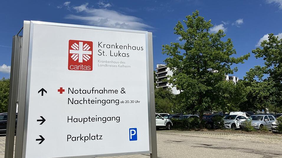 Der Landkreis und der Caritasverband f&uuml;r die Di&ouml;zese Regensburg beenden ihre strategische Partnerschaft am Krankenhaus St. Lukas.