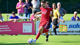 Der TSV Seebach und Timo Sokol streben gegen den 1. FC Passau den siebten Saisonheimerfolg an.