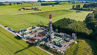 Ob die Probebohrung nach Erdgas in Reichling am Ammersee erfolgreich war, wird derzeit noch im Labor analysiert. In der Gemeinde sorgt die m&ouml;gliche F&ouml;rderung aber weiter f&uuml;r viel Unruhe - dabei geht es auch um die Sorge vor m&ouml;glichen Enteignungen. (Archivbild)