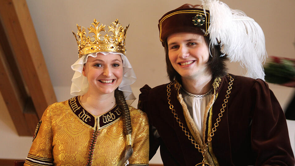 Das neue Landshuter Brautpaar: Veronika H&auml;rtl und Ferdinand Schosser.