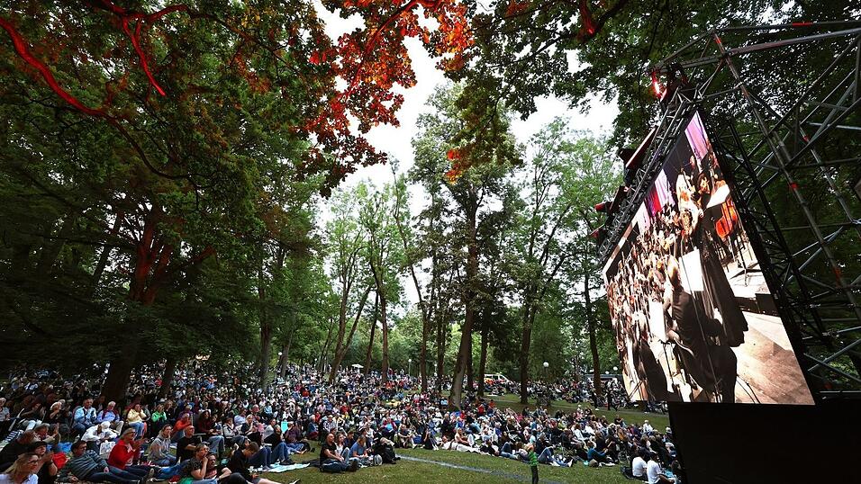 Das Open Air findet im Park am Festspielhaus statt. (Archivbild) Das Open Air findet im Park am Festspielhaus statt. (Archivbild)