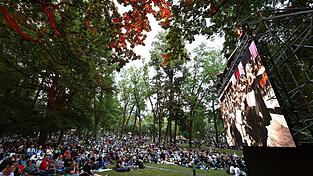 Das Open Air findet im Park am Festspielhaus statt. (Archivbild) Das Open Air findet im Park am Festspielhaus statt. (Archivbild)