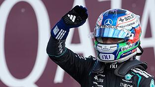 Kimi Antonelli startet in Silverstone von Rang eins.