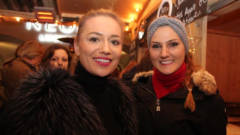 In Landshut lockten am Wochenende der Kunsthandwerkermarkt und die H&uuml;ttengaudi zahlreiche Besucher an.