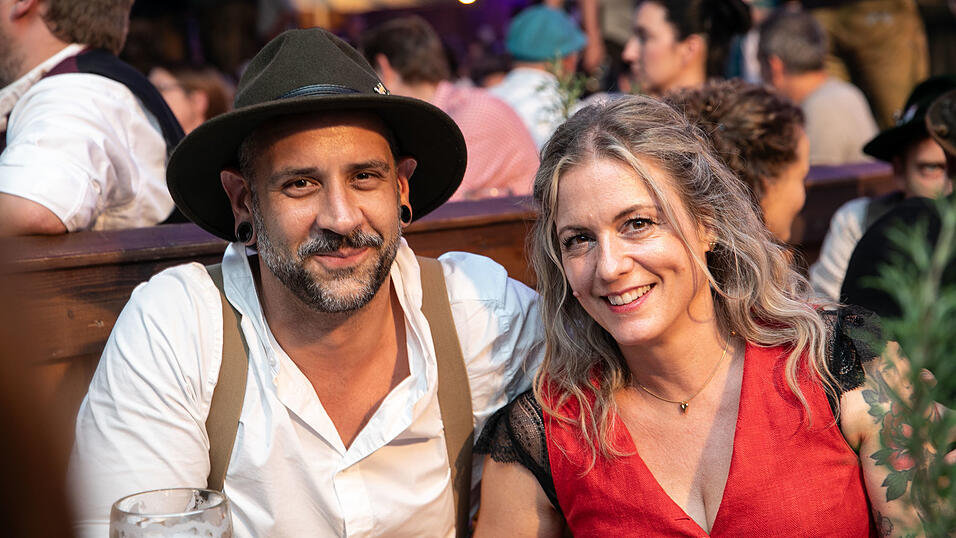 Die Partybilder vom Samstag, 16. August, aus dem Festzelt Wenisch. Die Partybilder vom Samstag, 16. August, aus dem Festzelt Wenisch.