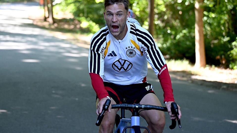 Jetzt beginnen für Joshua Kimmich bei der WM die schweren Spiele. Jetzt beginnen für Joshua Kimmich bei der WM die schweren Spiele.
