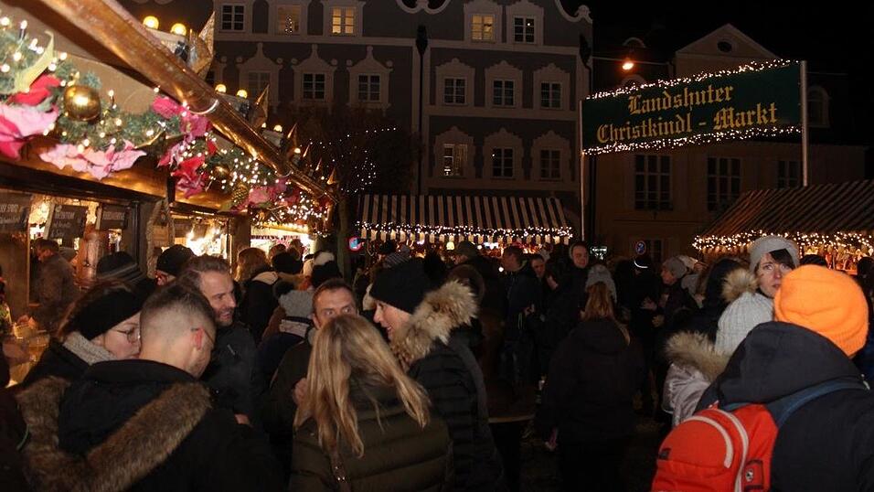 Weihnachtszeit am Christkindlmarkt und bei der H&uuml;ttengaudi in Landshut.