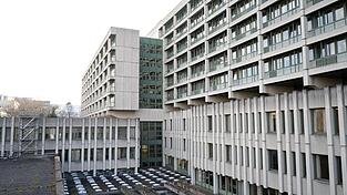 Vor dem Landgericht München II beginnt der Prozess gegen einen Notarzt. (Symbolfoto) Vor dem Landgericht München II beginnt der Prozess gegen einen Notarzt. (Symbolfoto)