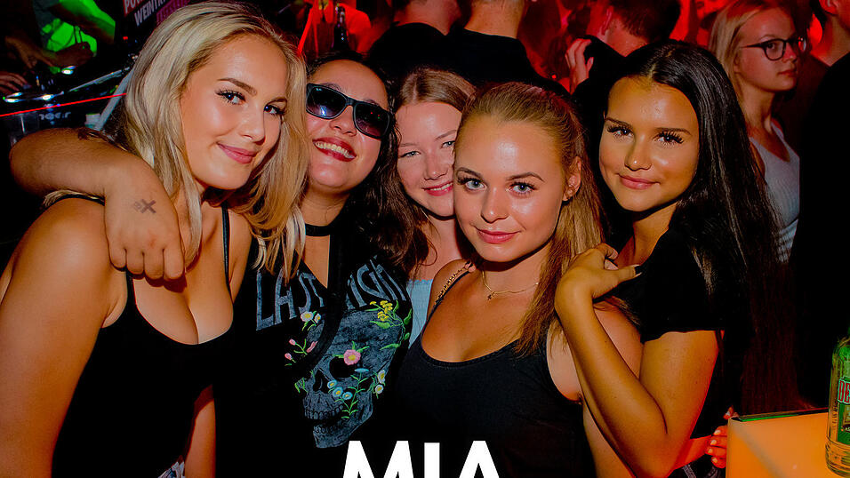 Beste Stimmung auf der Oberstufenparty im Mia Nightclub in Cham. Beste Stimmung auf der Oberstufenparty im Mia Nightclub in Cham.