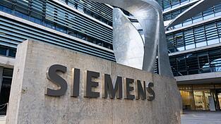 Der Technologiekonzern Siemens hat seine Tochter Innomotics verkauft.