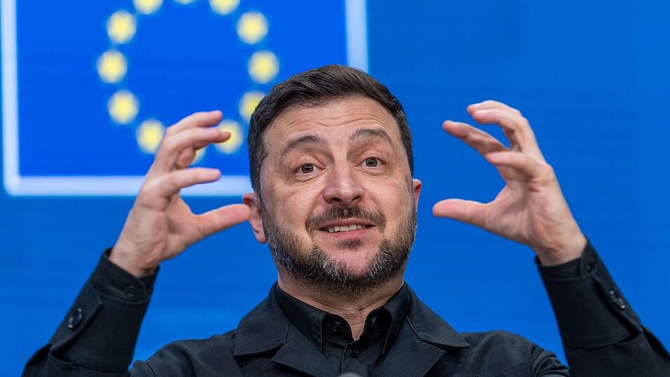 Drängt auf eine schnelle Entscheidung für Geld für sein Land: Der ukrainische Präsident Wolodymyr Selenskyj. Drängt auf eine schnelle Entscheidung für Geld für sein Land: Der ukrainische Präsident Wolodymyr Selenskyj.