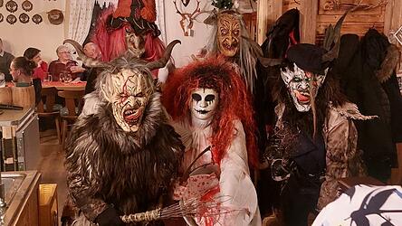 Die &bdquo;Bluadige Luz&ldquo; und ihre Gesellen sorgten f&uuml;r schaurige Momente.