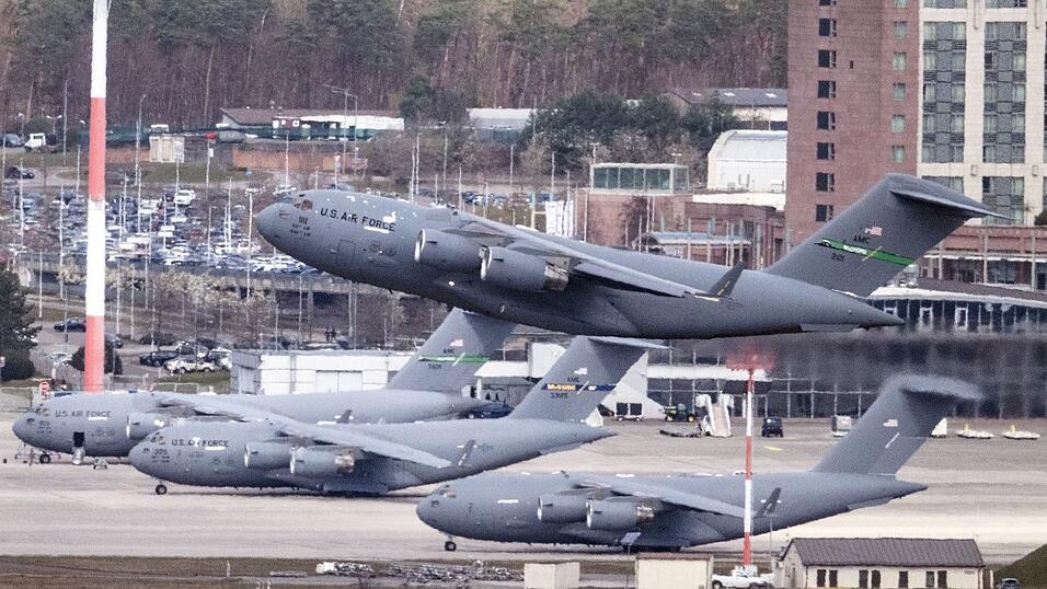 Die US-Airbase in Ramstein ist die zentrale Luftdrehscheibe f&uuml;r Europa und den Nahen Osten. (Archivbild)